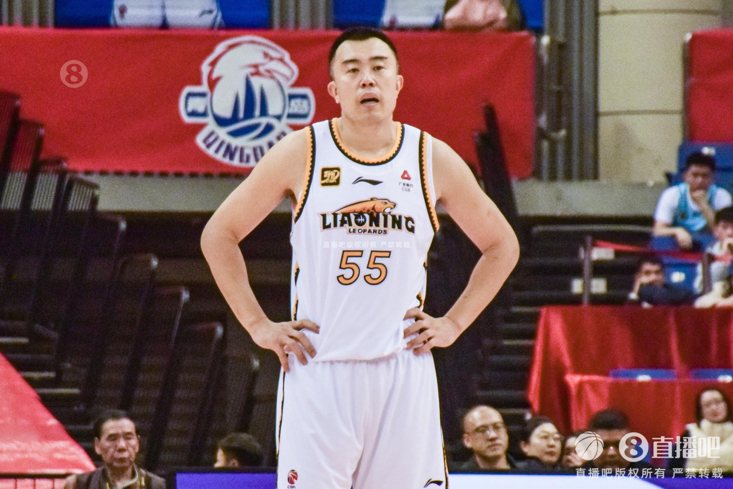 老將盡力了！韓德君7中4拿到14分12籃板3助攻